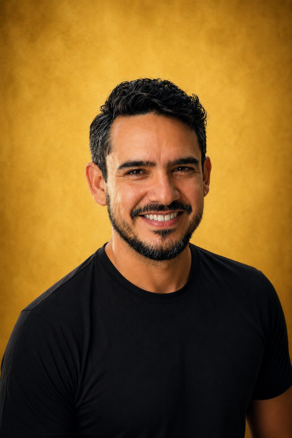 Alejandro Torres — Marketing Technology & Performance Consultant